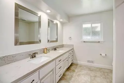 Bath - 3221 Max Ct, Carmichael, CA 95608 photo 4 of 8