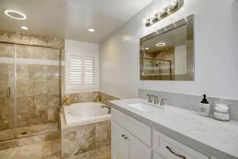 Bath - 3221 Max Ct, Carmichael, CA 95608 photo 2 of 8