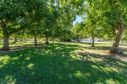 Exterior - 11476 Larkin Rd, Live Oak, CA 95953 photo 3 of 8