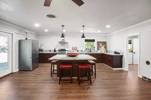 Kitchen - 11476 Larkin Rd, Live Oak, CA 95953 photo 3 of 3
