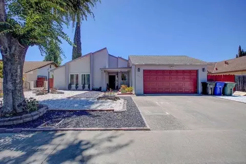 1000 Pennington Pl, Modesto, CA 95356 photo 1
