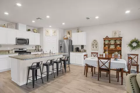 3012 Bridgestone Ln, Modesto, CA 95355 photo 5