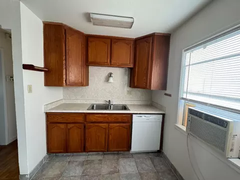 1214 S School St, Lodi, CA 95240 photo 11