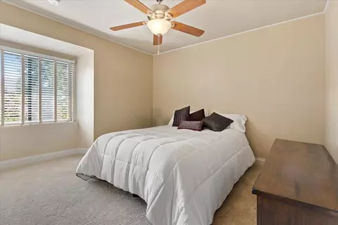8875 Bluff Ln, Fair Oaks, CA 95628 photo 16