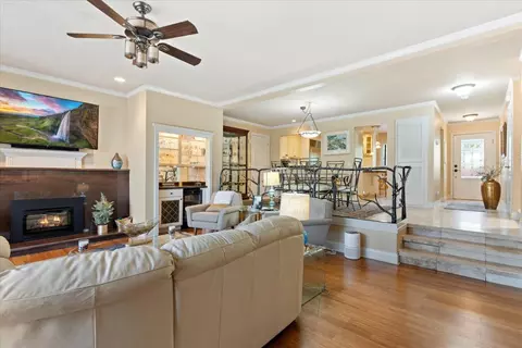8875 Bluff Ln, Fair Oaks, CA 95628 photo 12