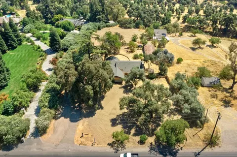 2432 Scenic Dr, Modesto, CA 95355 photo 1