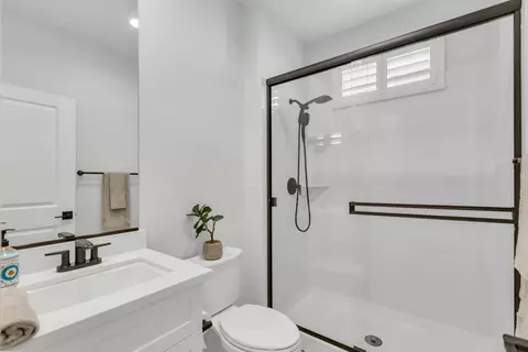 2947 Ashton St, Lodi, CA 95242 photo 9