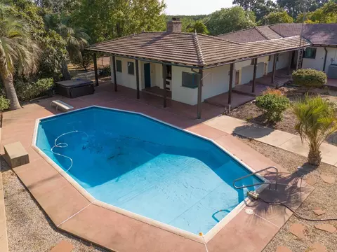 Exterior - 134 Larkin Rd, Gridley, CA 95948 photo 6 of 22