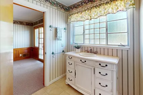 Bath - 134 Larkin Rd, Gridley, CA 95948 photo 1 of 10