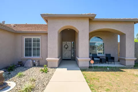 1701 Kit Fox Dr, Hughson, CA 95326 photo 1