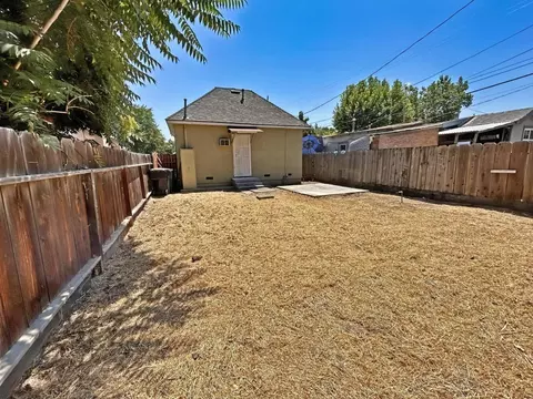 217 I St, Modesto, CA 95351 photo 15