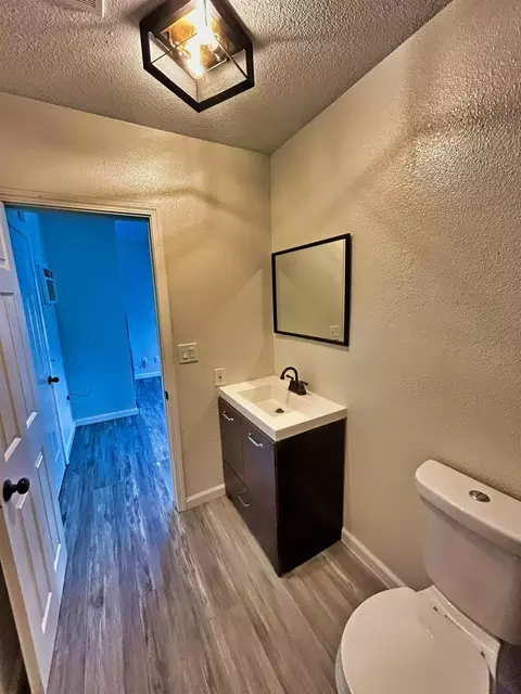 217 I St, Modesto, CA 95351 photo 13