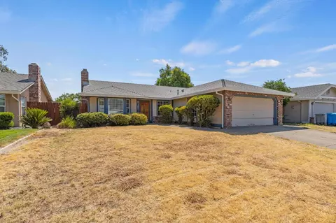 4179 Deaton Dr, Olivehurst, CA 95961 photo 2