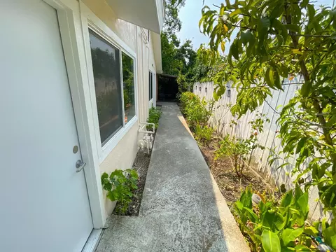5901 S Del Campo Ln, Carmichael, CA 95608 photo 7