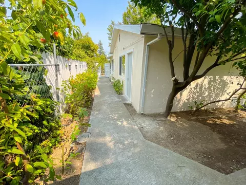 5901 S Del Campo Ln, Carmichael, CA 95608 photo 9