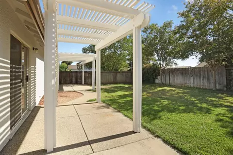 1130 E Hill Ct, Galt, CA 95632 photo 34