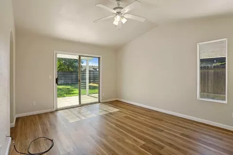 1130 E Hill Ct, Galt, CA 95632 photo 27