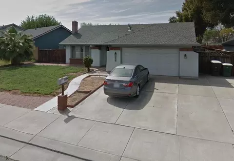 575 Forest Hills Dr, Tracy, CA 95376 photo 2