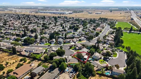 664 Stoneridge Ct, Lathrop, CA 95330 photo 44