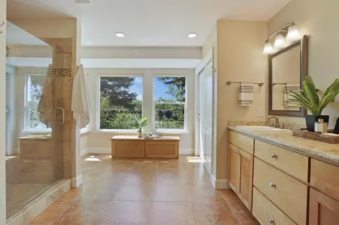 6690 E Haight Rd, Lodi, CA 95240 photo 18