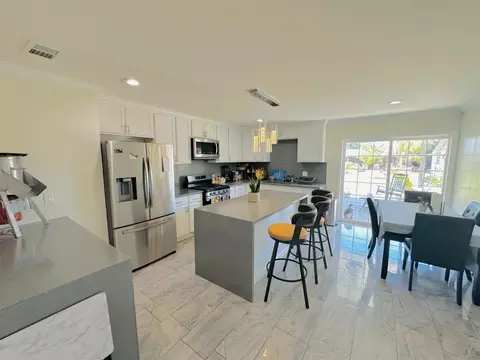 1210 Hilltop Ln, Modesto, CA 95358 photo 7