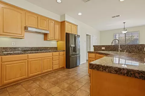 Kitchen - 28272 S Zephyr Dr, Tracy, CA 95304 photo 2 of 3