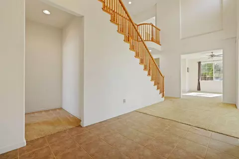 Entry Way - 28272 S Zephyr Dr, Tracy, CA 95304 photo 3 of 14