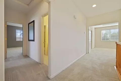 Entry Way - 28272 S Zephyr Dr, Tracy, CA 95304 photo 10 of 14
