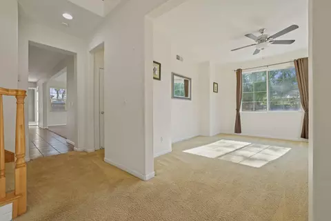 Entry Way - 28272 S Zephyr Dr, Tracy, CA 95304 photo 4 of 14
