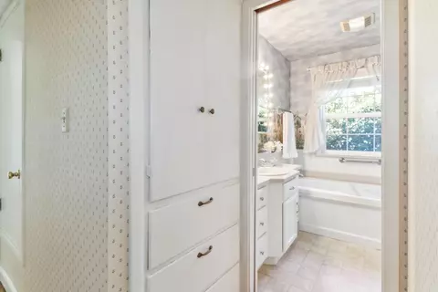 Entry Way - 6229 Kiernan Dr, Carmichael, CA 95608 photo 3 of 3