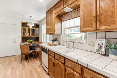 Kitchen - 6229 Kiernan Dr, Carmichael, CA 95608 photo 3 of 3