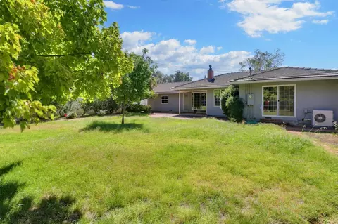 Exterior - 6229 Kiernan Dr, Carmichael, CA 95608 photo 7 of 11