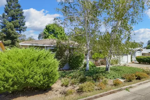 Exterior - 6229 Kiernan Dr, Carmichael, CA 95608 photo 10 of 11