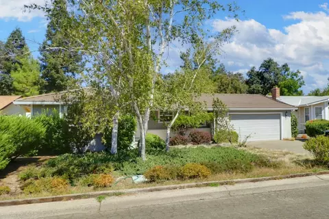 6229 Kiernan Dr, Carmichael, CA 95608 photo 1