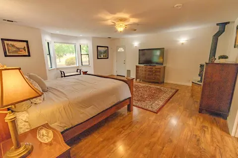 Bedroom - 2123 Lotus Rd, Placerville, CA 95667 photo 3 of 6