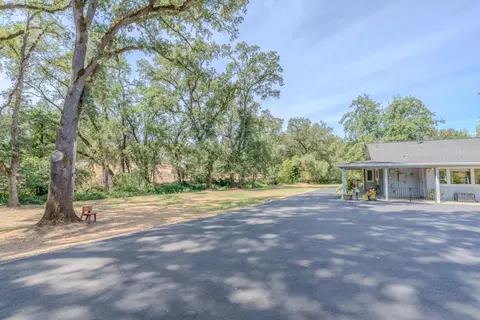 Exterior - 2123 Lotus Rd, Placerville, CA 95667 photo 8 of 12