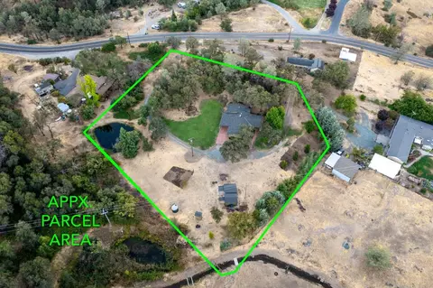 View/Area - 10384 Wolf Rd, Grass Valley, CA 95949 photo 3 of 6