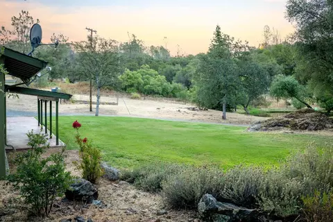 Exterior - 10384 Wolf Rd, Grass Valley, CA 95949 photo 13 of 25
