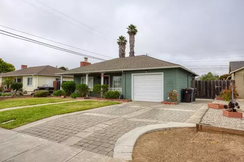 Exterior - 309 Sequoia St, Salinas, CA 93906 photo 2 of 8
