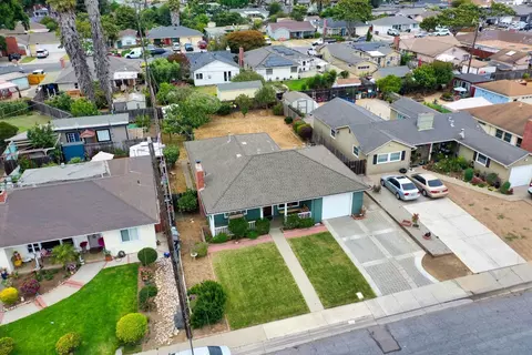 View/Area - 309 Sequoia St, Salinas, CA 93906 photo 3 of 7