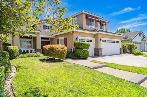 1744 Bristol Ln, Tracy, CA 95377 photo 3