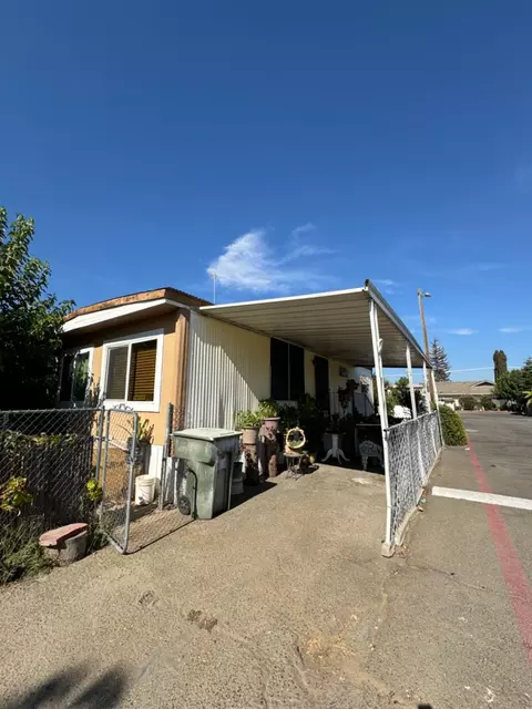 2030 E Grayson Rd #SPC 30, Ceres, CA 95307 photo 2