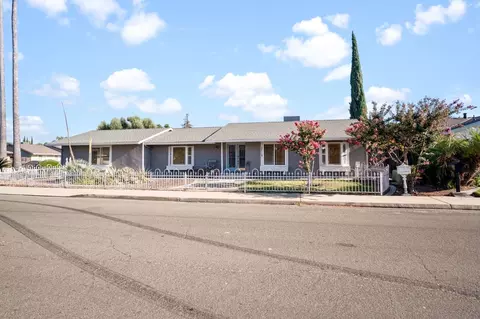 2713 Glasgow Dr, Ceres, CA 95307 photo 2