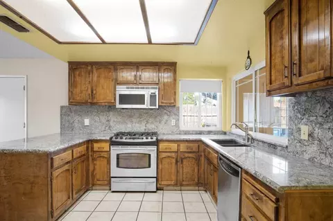 2713 Glasgow Dr, Ceres, CA 95307 photo 21