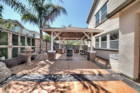 Exterior - 1264 Academy Dr, Lathrop, CA 95330 photo 4 of 16