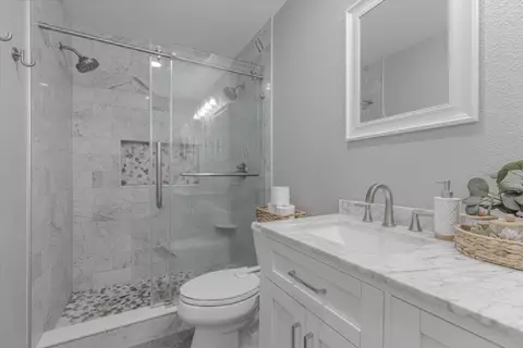 Bath - 4321 Middlebury Way, Mather, CA 95655 photo 2 of 4
