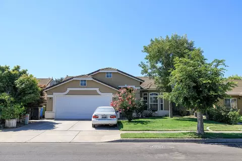 Exterior - 524 Sunday Dr, Turlock, CA 95382 photo 1 of 11