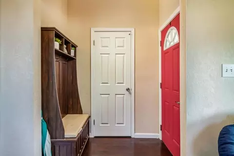 211 N Walnut Ave, Ripon, CA 95366 photo 5
