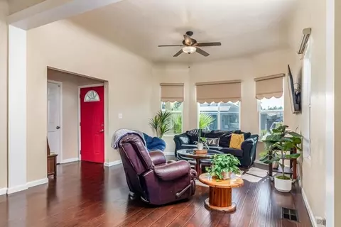 211 N Walnut Ave, Ripon, CA 95366 photo 6