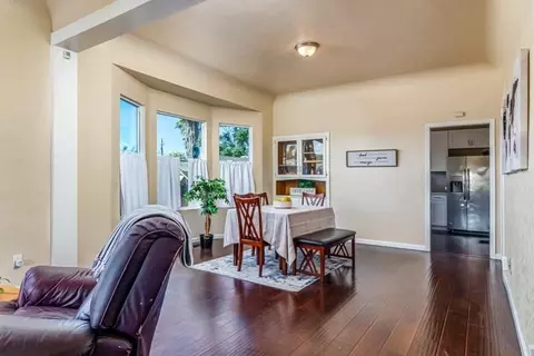 211 N Walnut Ave, Ripon, CA 95366 photo 8